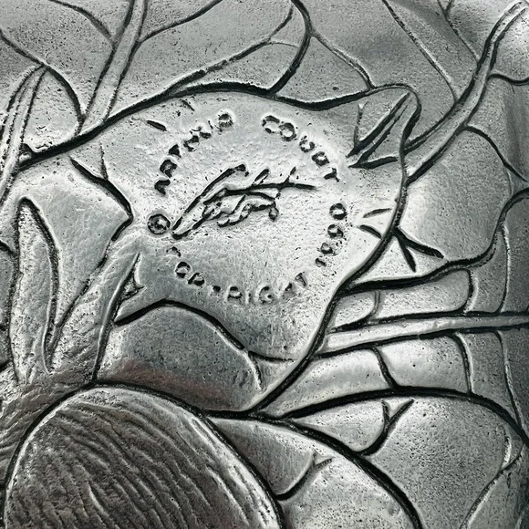 1990 Arthur Court Aluminum Bunny Oblong Serving Tray and cheese slicer - Picture 3 of 5